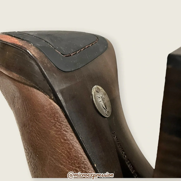 $379 Frye Donna Chelsea Dark Brown Leather Stretchy Gore Sexy Ankle Bootie Heels - Picture 11 of 13